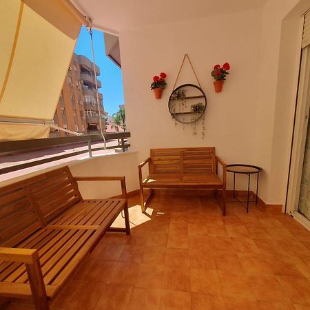 Estacion Del Mar Apartment Малага Екстериор снимка
