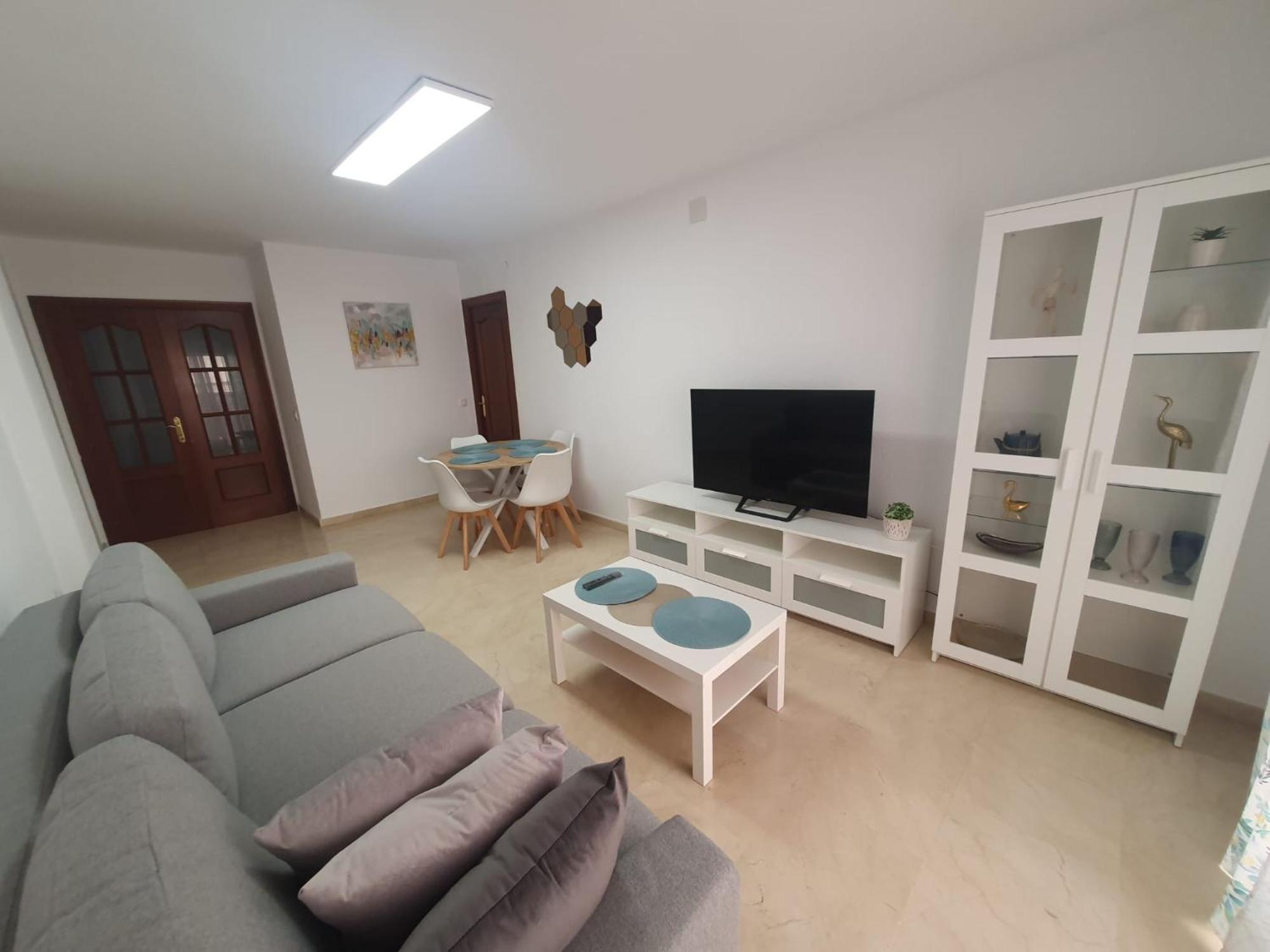 Estacion Del Mar Apartment Малага Екстериор снимка
